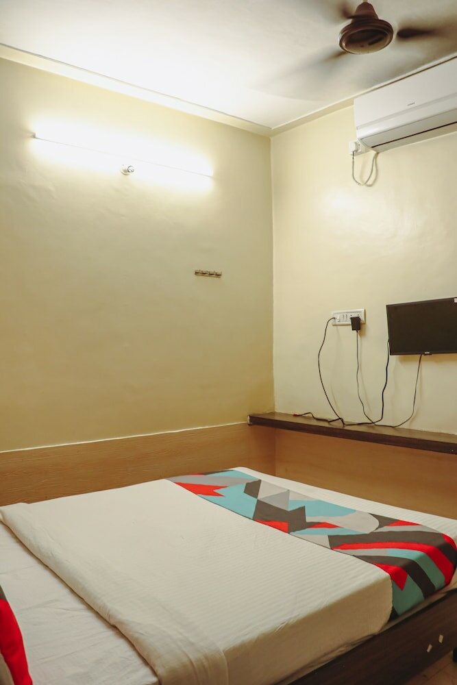Фото Hotel Mukesh residency