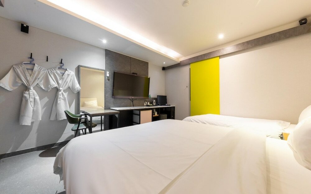 Фото Daejeon Yuseong SPA Tower