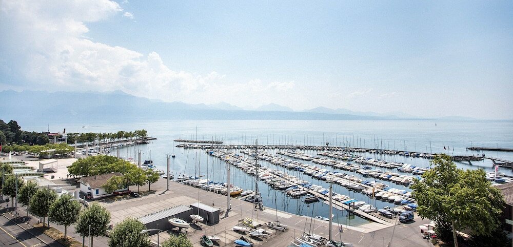 Фото Mövenpick Hotel Lausanne