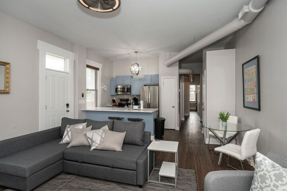 Фото Heart of Mainstrasse Apt 4