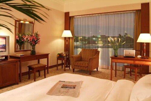 Гостиница Gladden Hotel Shilong в Дунгуани