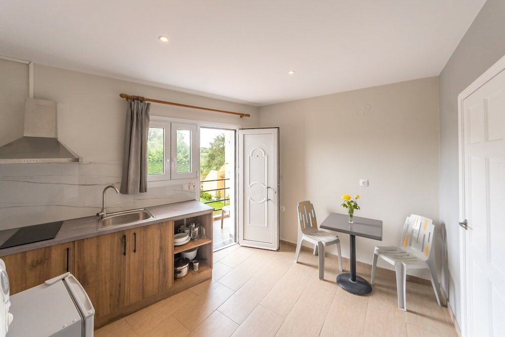 Фото Nikos Villas