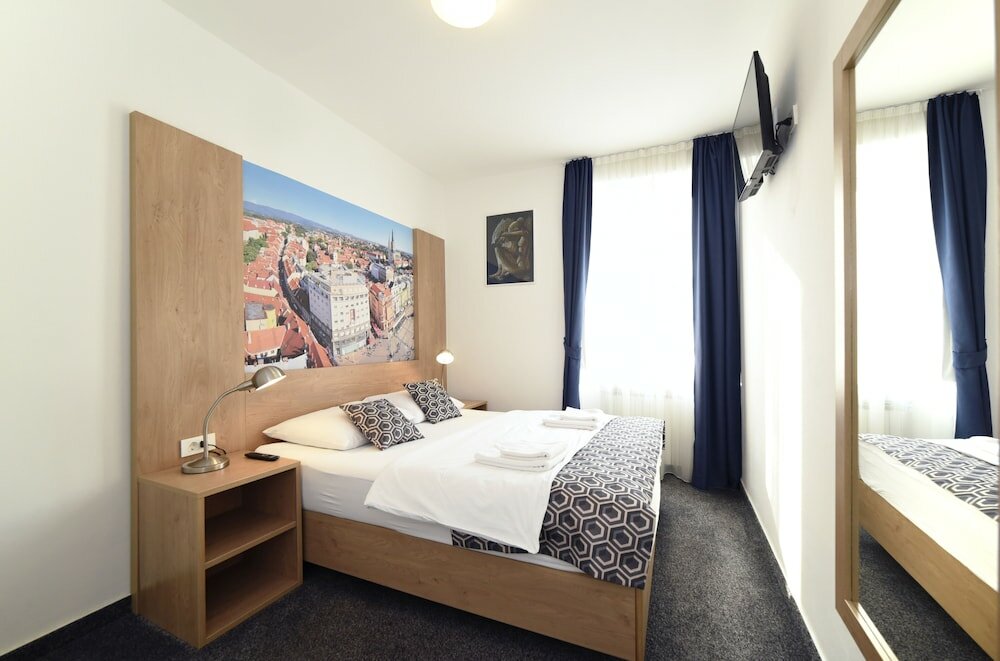 Фото Hotel Orient Zagreb