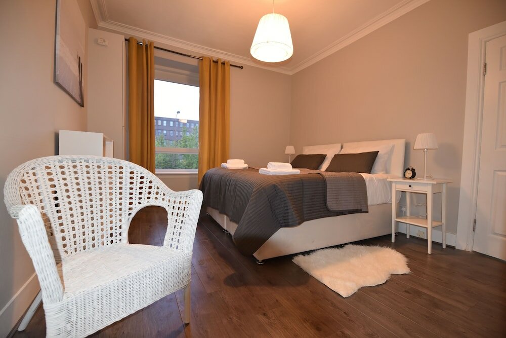 Фото First - Meadowbank House Apartment