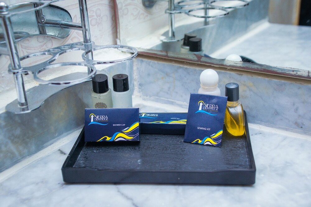 Фото Sierra Lighthouse Hotel