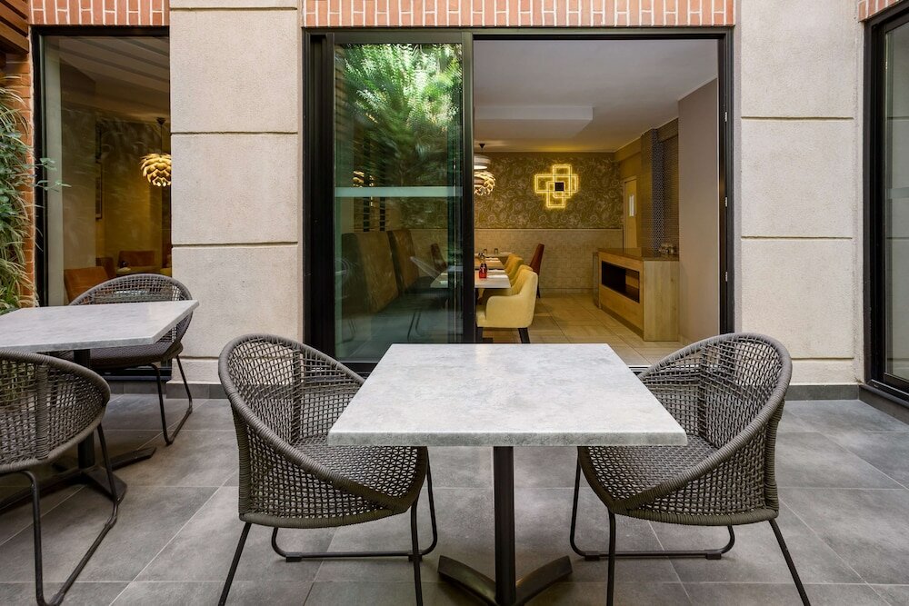 Фото Radisson Serviced Apartments Antananarivo City Centre