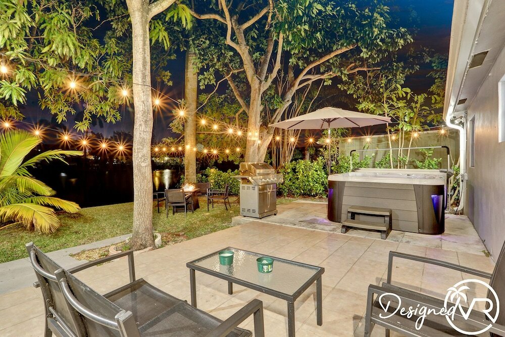 Фото Waterfront Newly Renovated 4 Br Home