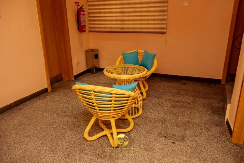 Фото Golden Six Hotel & Restaurant