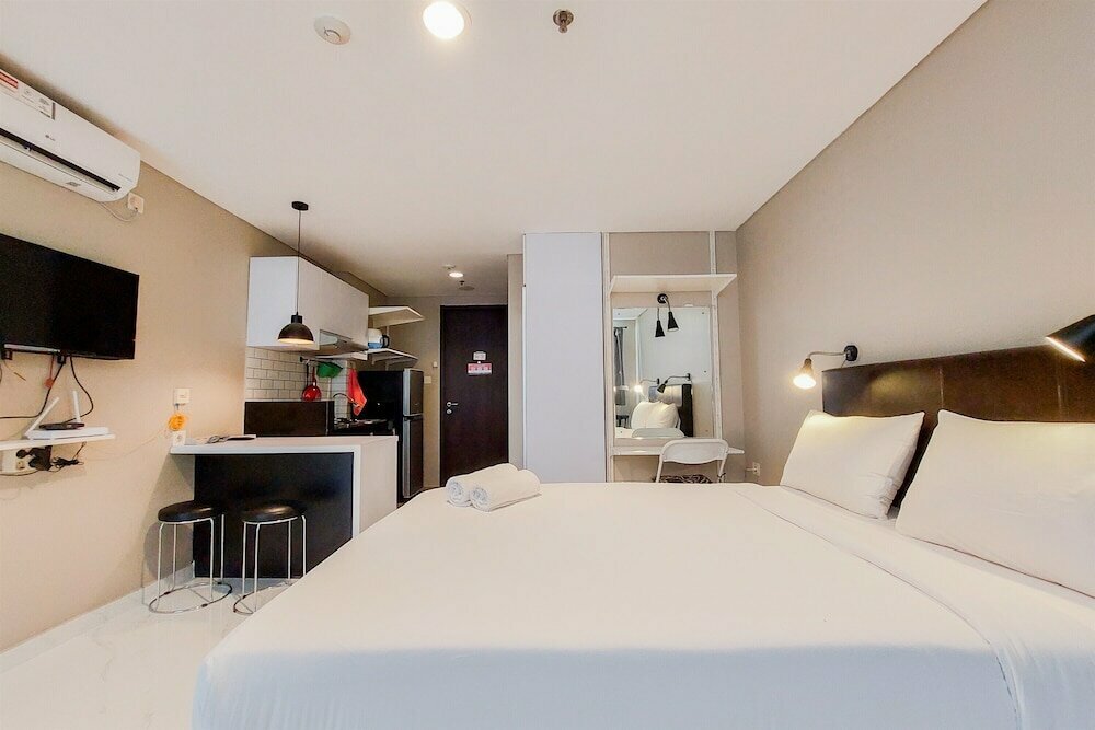Hotel Minimalist Design Studio Apartment at Bintaro Icon, Earth, photo