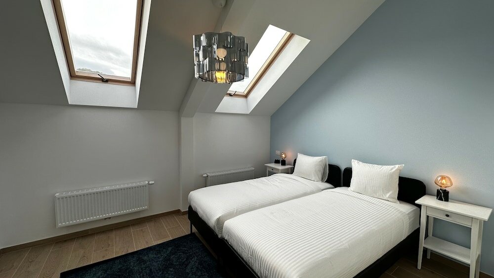 Фото One Lux Stay near Fashion District