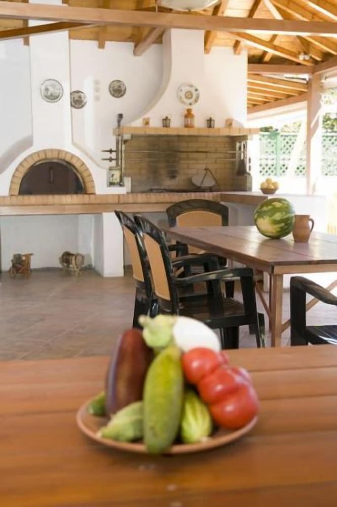 Фото Alexandros Rooms & Studios