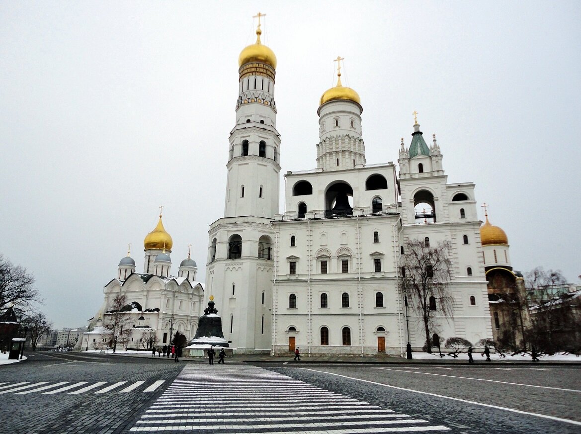 Как выглядит колокольня иван великий в москве