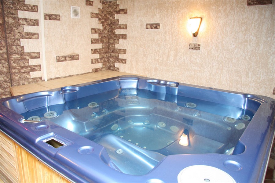 Фото Монест