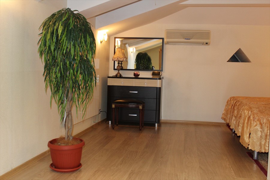 Фото Славия