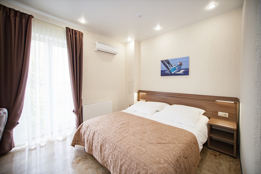 Фото отеля 1