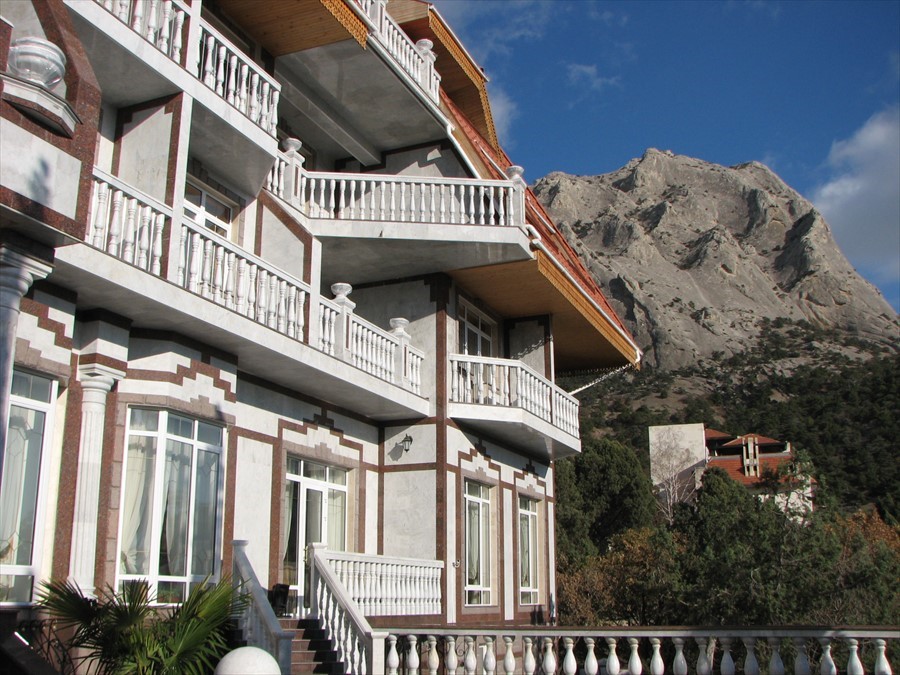 Фото отеля 2