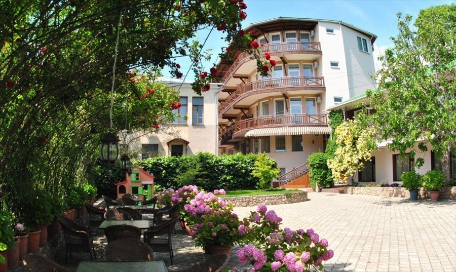 Фото отеля 3