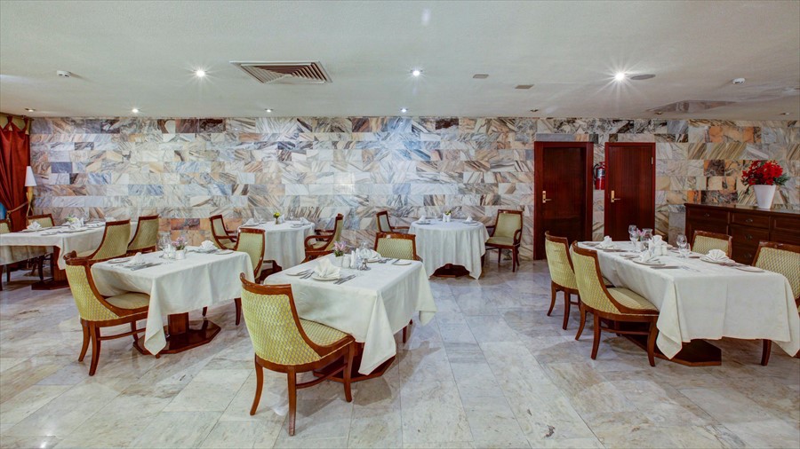 Фото Azimut Отель Аэростар Москва