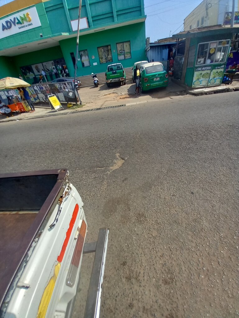 Bank Advans Ghana Savings And Loans, New Town Road, Accra, photo