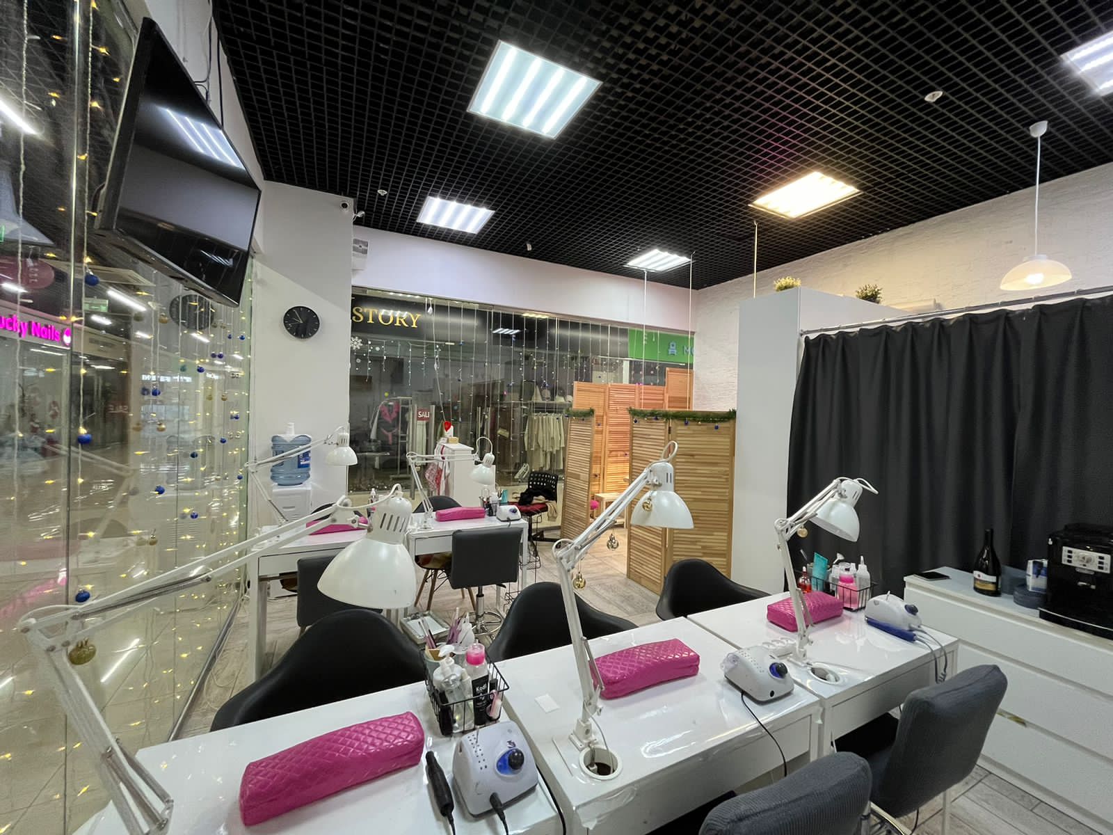 Фото: City Nails, ногтевая студия, просп. Защитников Москвы, 15, Москва - Яндекс