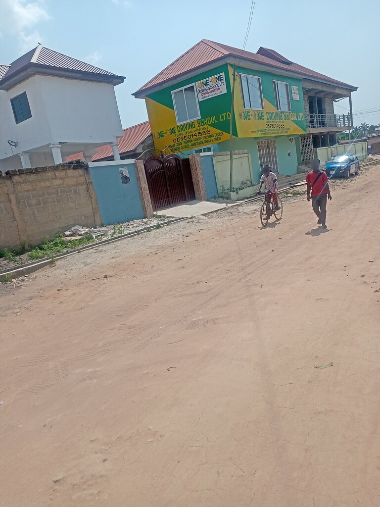 Driving school One one, Accra, photo