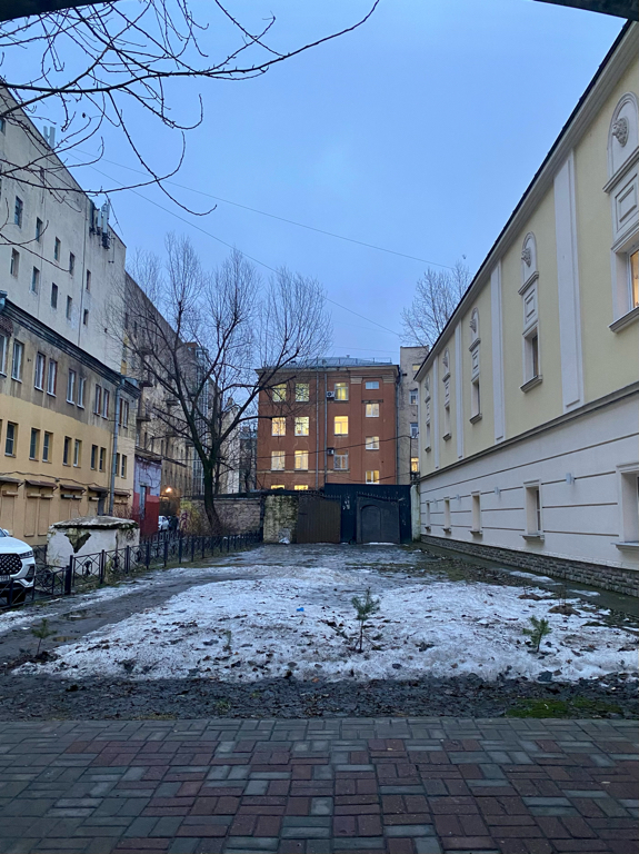 Фото Демократ