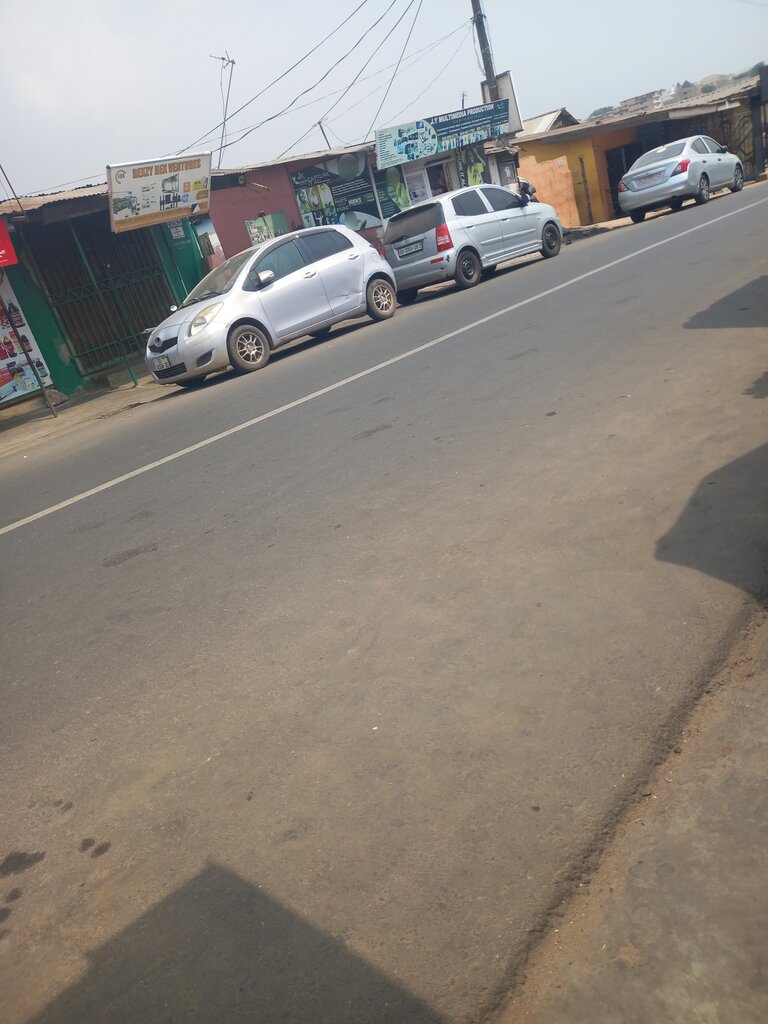 Projectors and multimedia equipment J. Y multimedia production, Accra, photo