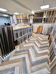 Centr Pola (Musina Street, 9), flooring