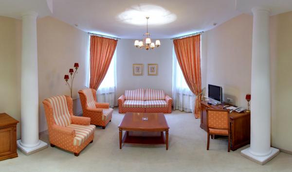 Фото Октябрьская