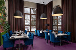 Black Bar & Grill (Panorama Embankment, 4) ، مطعم