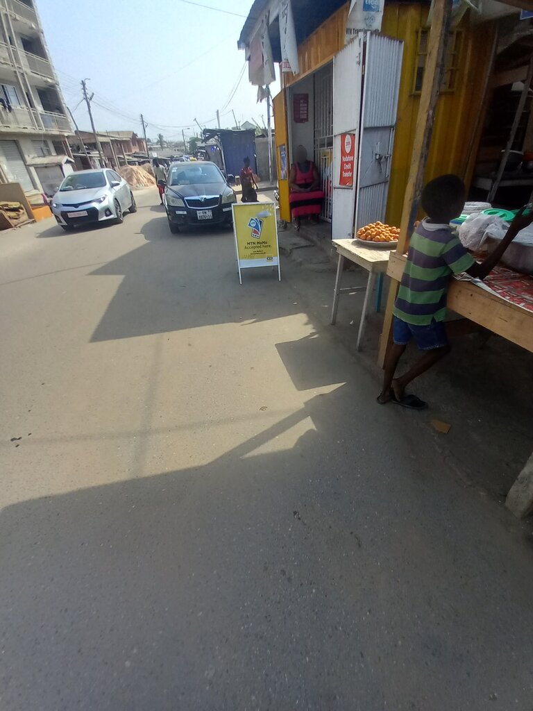 Money transfers Safira, Accra, photo