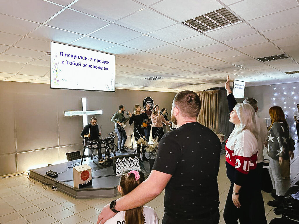 كنيسة بروتستانتية Christian Mission Church ، ، صورة