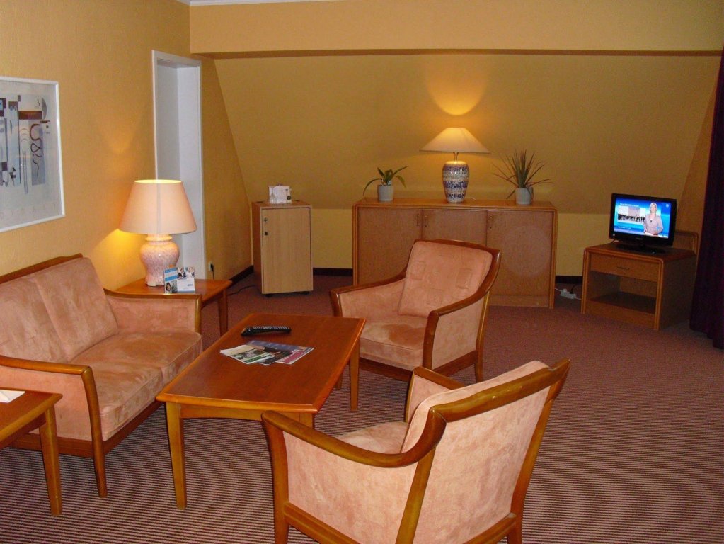 Фото Отель Hk Dusseldorf City