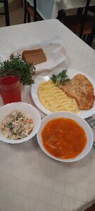 Кафе (selo Kolchanovo, Molodyozhnaya ulitsa, 1А) ، مقهى