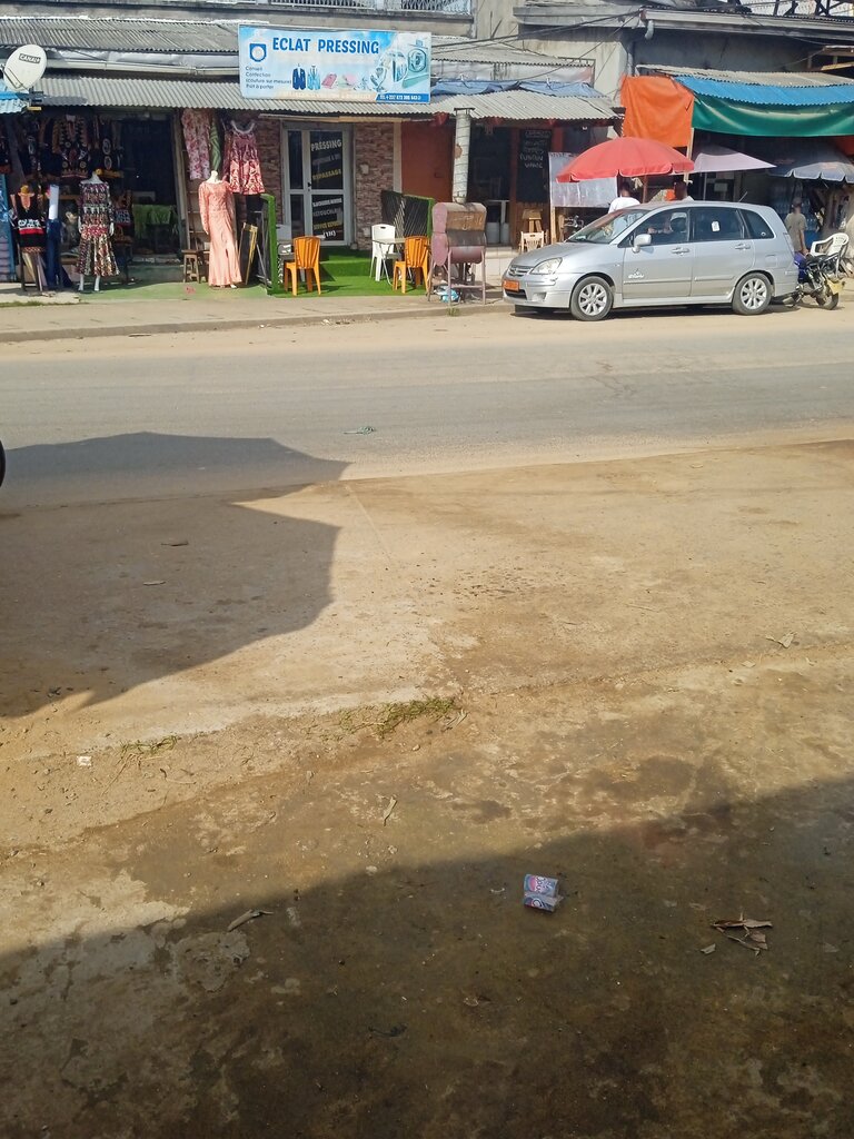 Dry cleaning Eclat Plus Pressing, Douala, photo