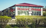 Bulvar Gurkina (ulitsa Furmanova, 11), shopping mall
