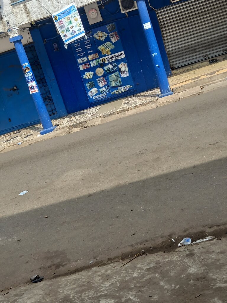 Dealing center Shinbishi, Accra, photo
