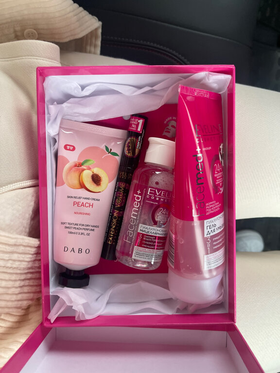 Perfume and cosmetics shop Podruzhka, Moscow, photo