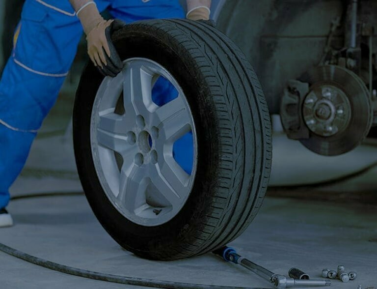 Tire service Galaxy Tyres and Oil, Abu Dhabi, photo