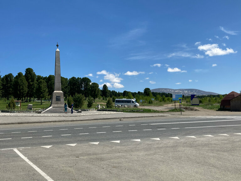 Seyir terası Seminsky Pass, Altay Cumhuriyeti, foto