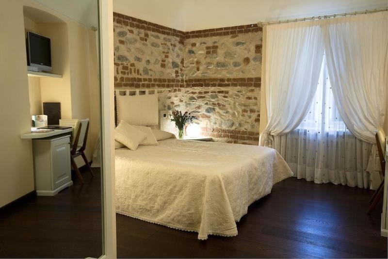 Фото Hotel Cascina Di Corte