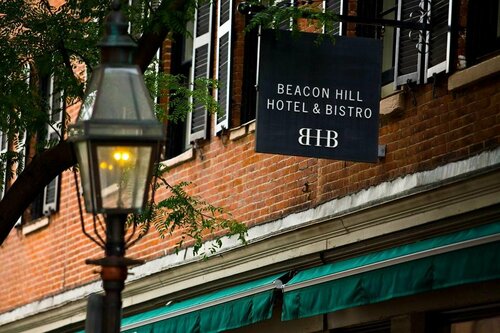 Гостиница Beacon Hill Hotel & x26; Bistro в Бостоне