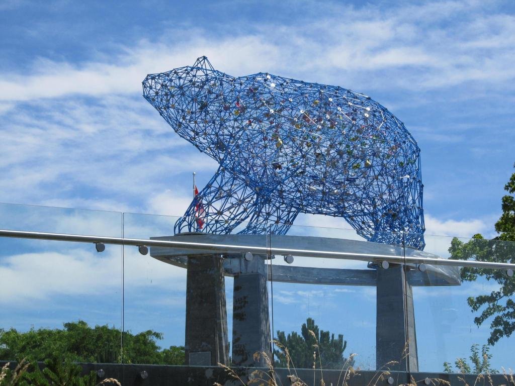 Фото Comfort Suites Kelowna