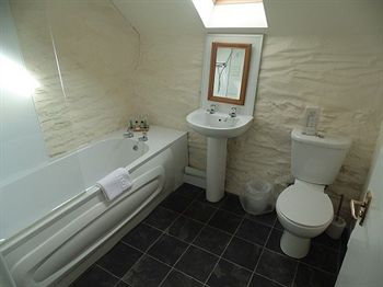 Фото Black Lion Hotel