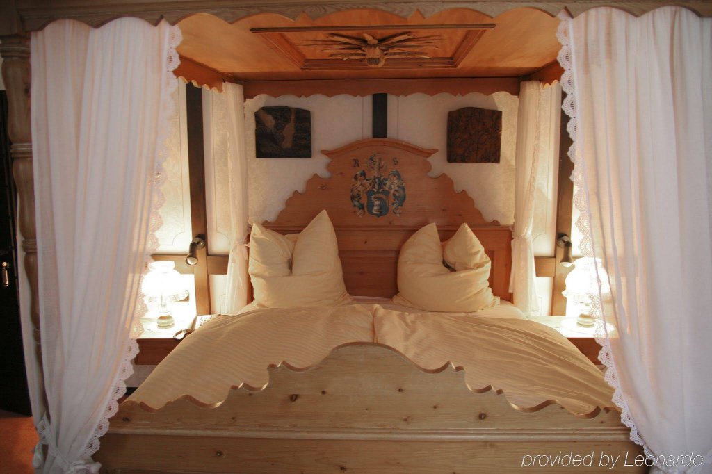 Фото Hotel Burg Wassenberg