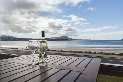 Гостиница Waterfront Apartments Whitianga