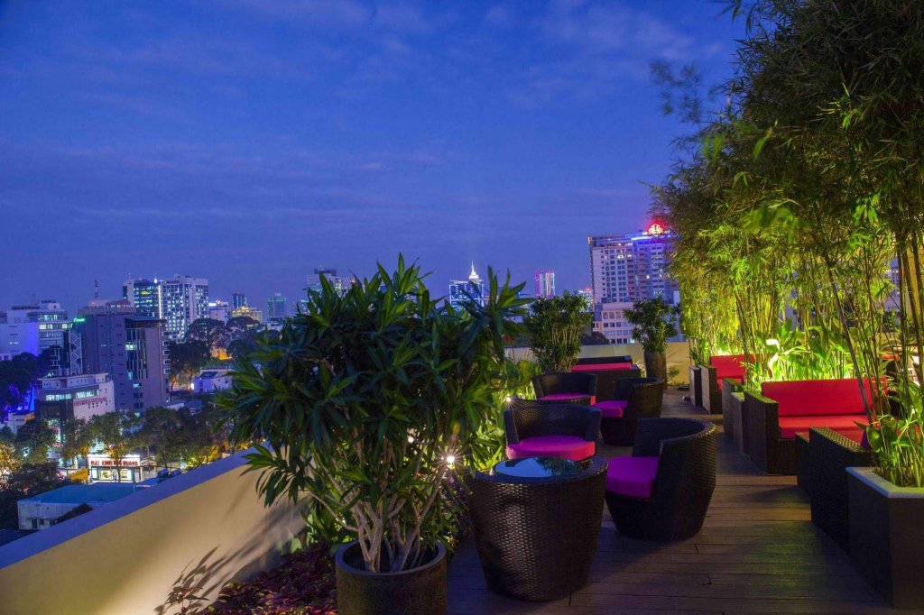 Фото Emm Hotel Saigon