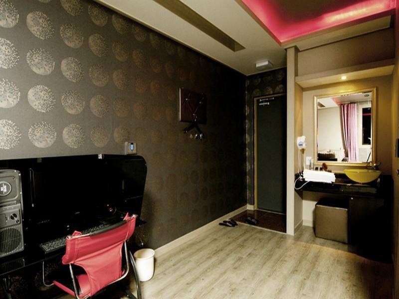 Фото F-one Hotel