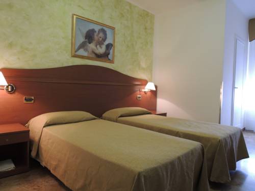 Фото Domus Hotel Adele