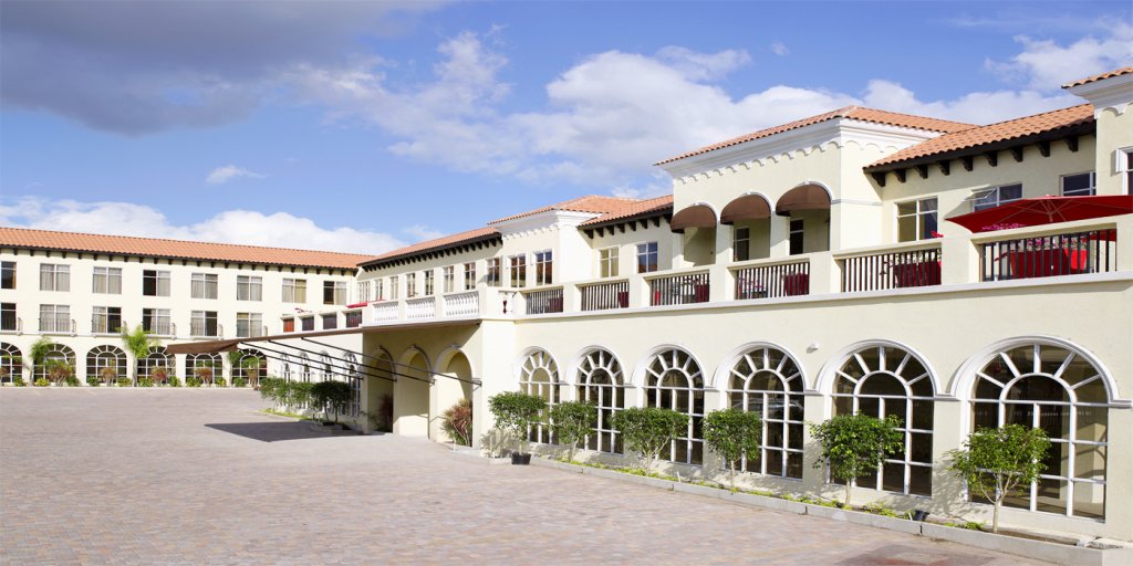 Фото The Spanish Court Hotel